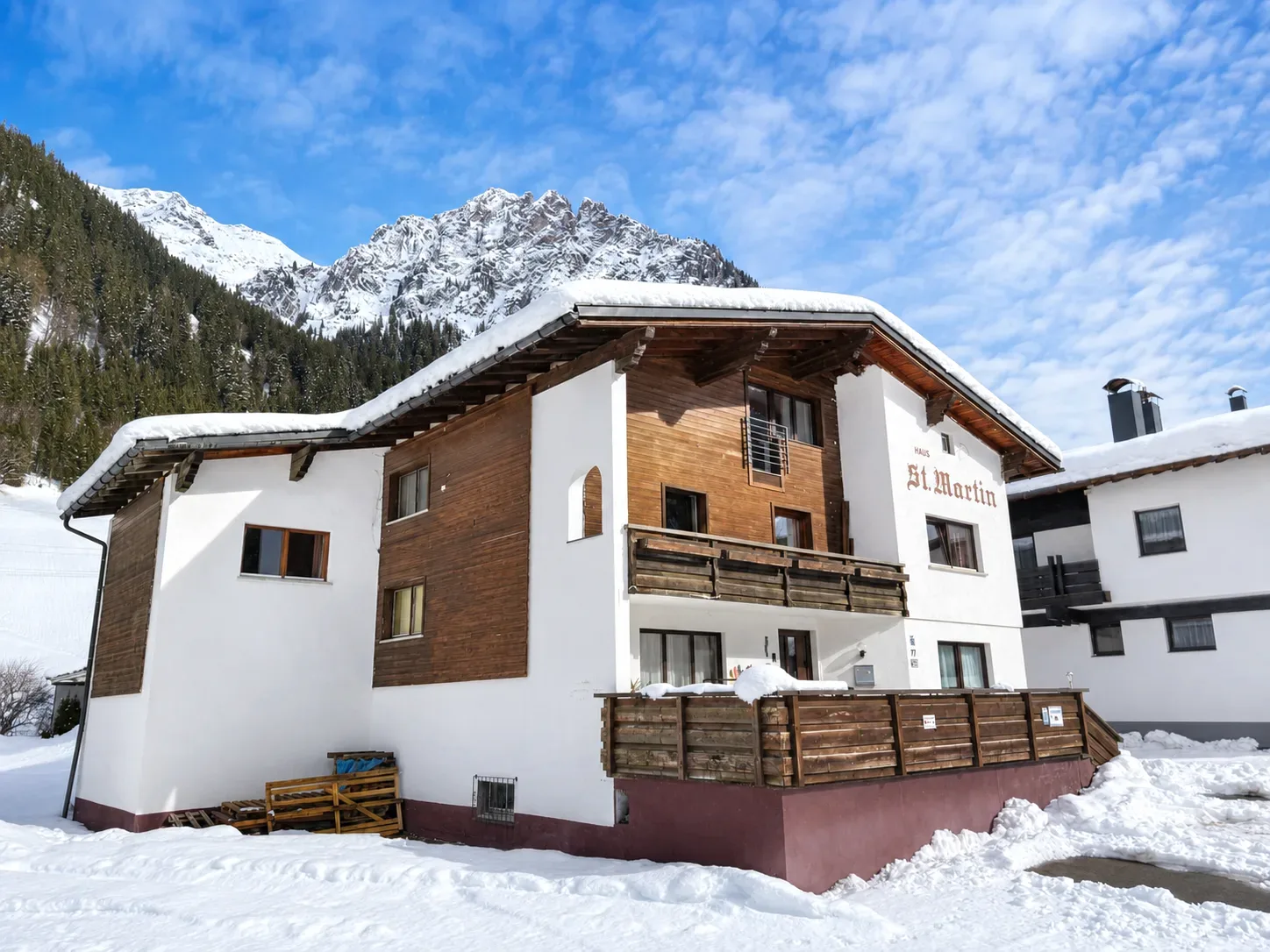 Haus St. Martin im Winter